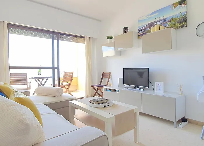 Beachfront Center Neptuno Building Tenth Floor Appartamento
